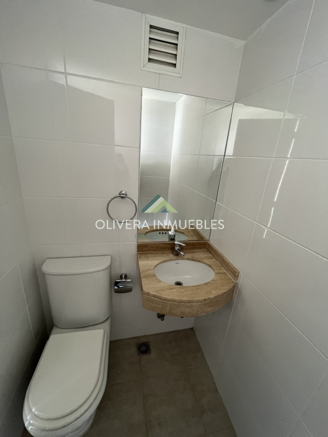 Apartamento ID.11755 - Apartamento de 3 dormitorios.Terraza con vista al mar.