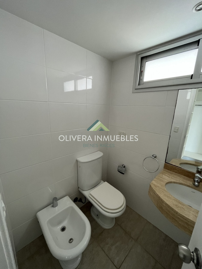 Apartamento ID.11755 - Apartamento de 3 dormitorios.Terraza con vista al mar.