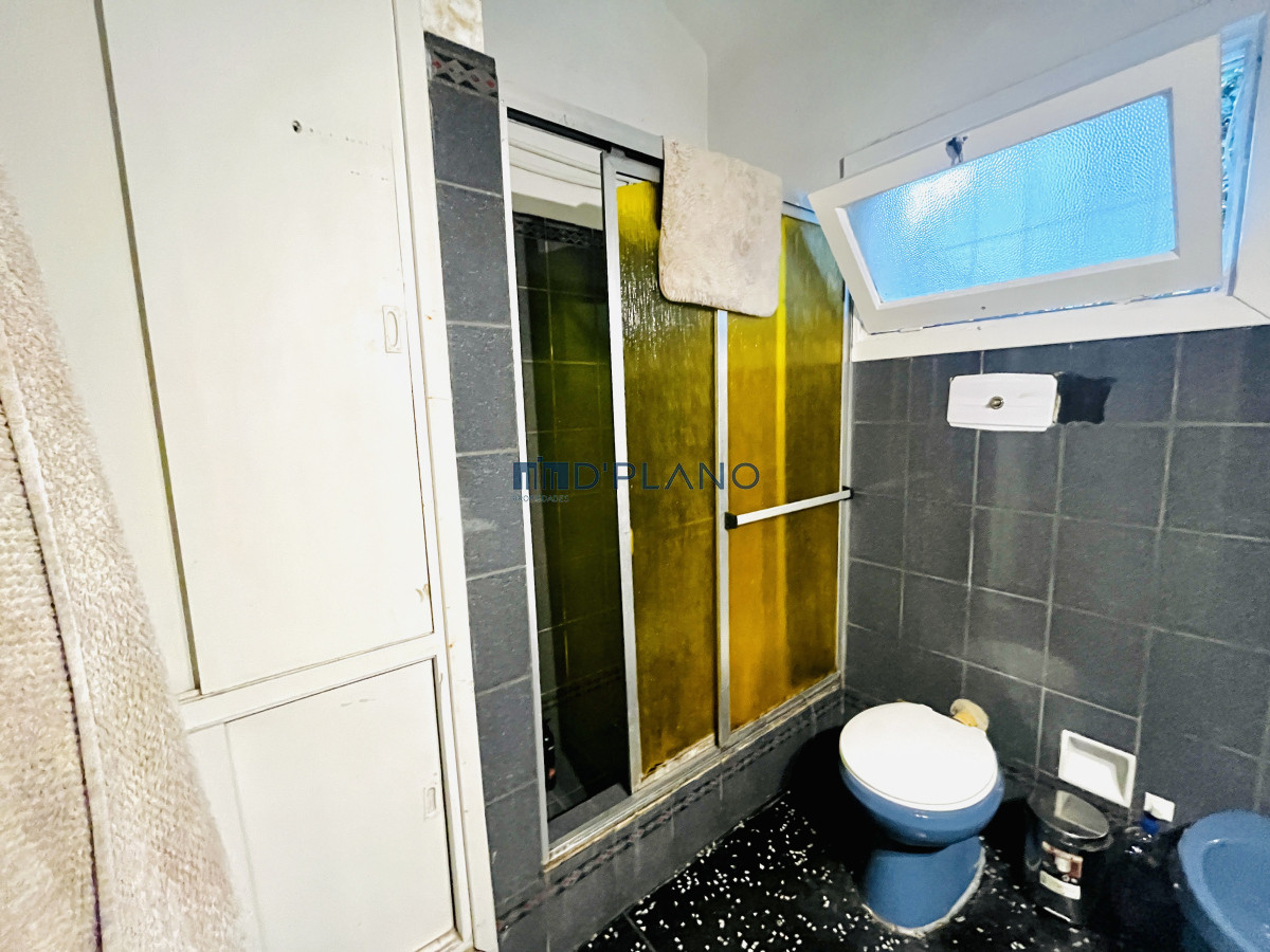 Casa ID.162 - VENTA DE CASA CON DOS DEPARTAMENTOS