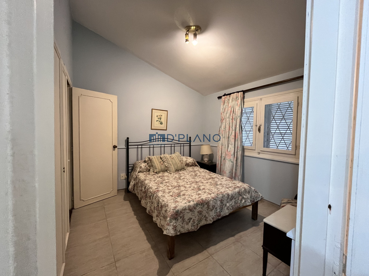 Casa ID.161 - VENTA CASA DE 5 DORMITORIOS EN PLAYA  MANSA PUNTA DEL ESTE