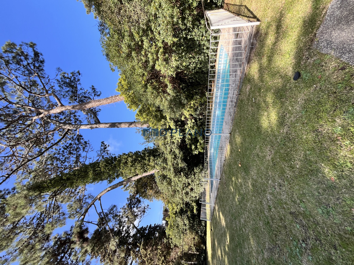 Casa ID.161 - VENTA CASA DE 5 DORMITORIOS EN PLAYA  MANSA PUNTA DEL ESTE