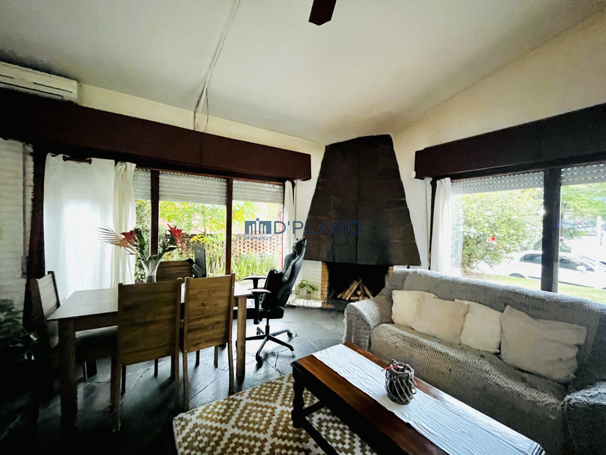 Casa ID.162 - VENTA DE CASA CON DOS DEPARTAMENTOS