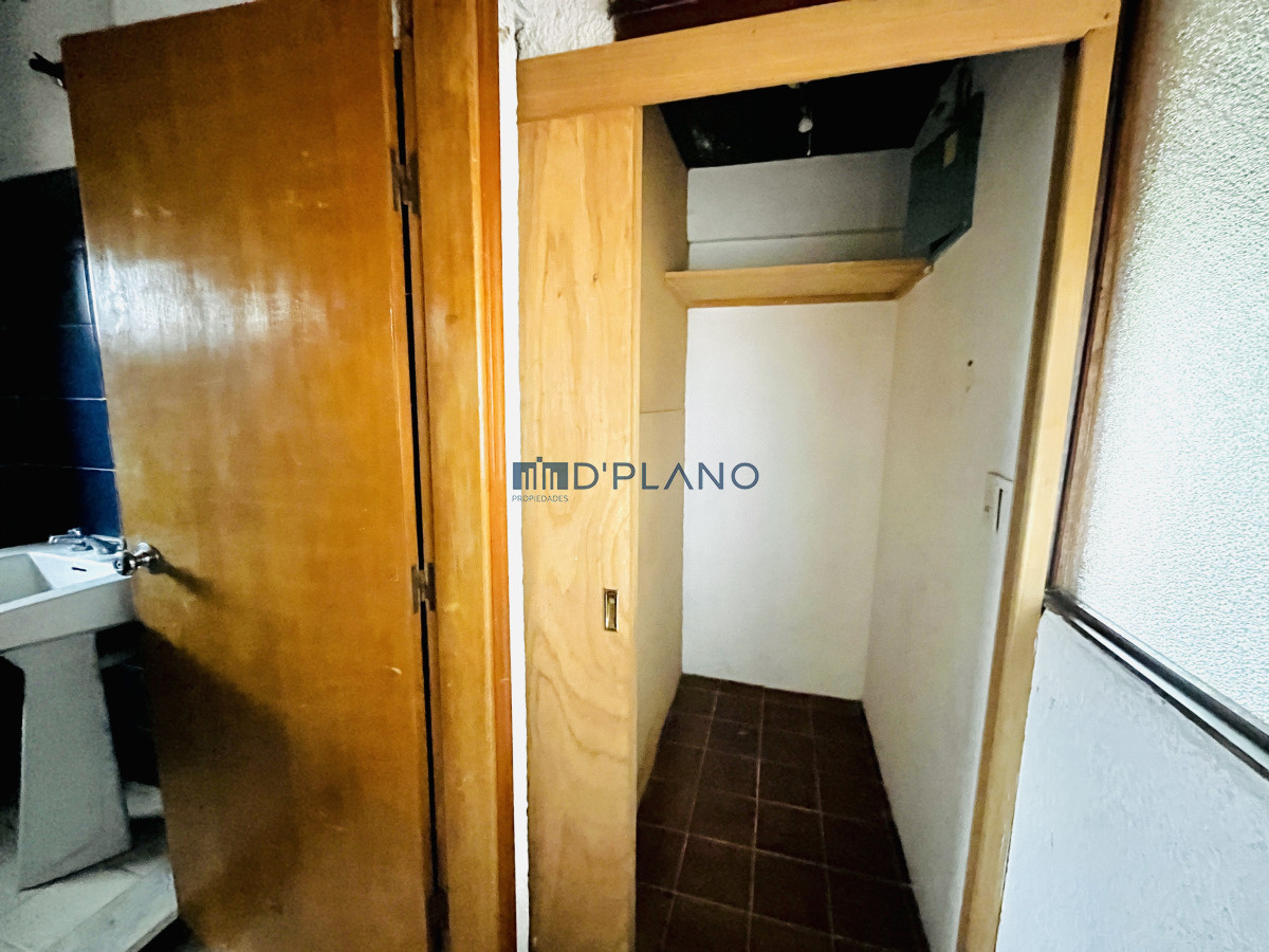 Casa ID.162 - VENTA DE CASA CON DOS DEPARTAMENTOS