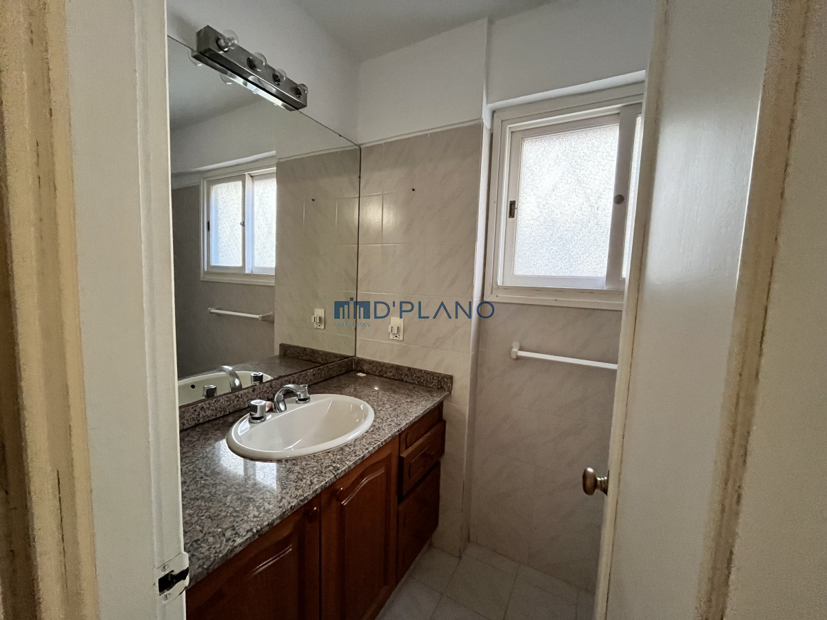 Casa ID.161 - VENTA CASA DE 5 DORMITORIOS EN PLAYA  MANSA PUNTA DEL ESTE