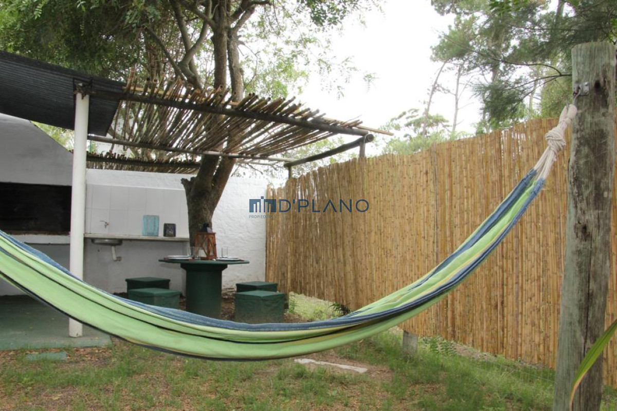 Casa ID.160 - VENTA COMPLEJO DE 7 BUNGALOWS BELLO HORIZONTE A PASOS DEL MAR