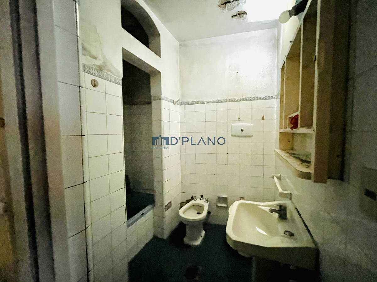 Casa ID.162 - VENTA DE CASA CON DOS DEPARTAMENTOS