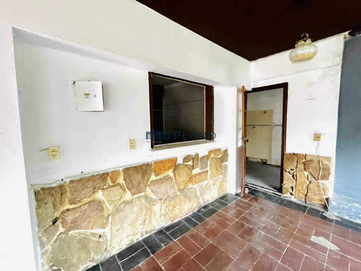 Casa ID.162 - VENTA DE CASA CON DOS DEPARTAMENTOS