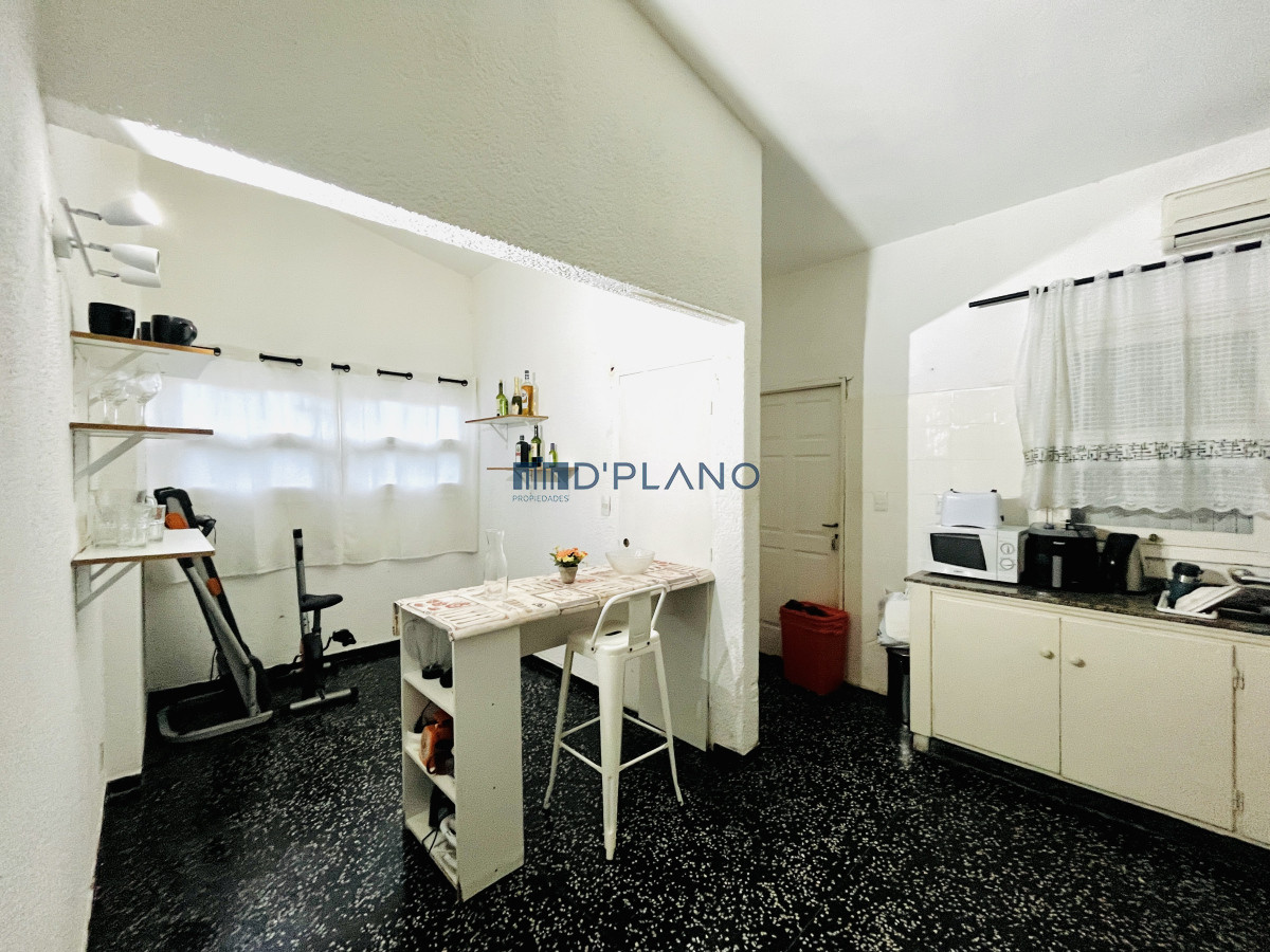 Casa ID.162 - VENTA DE CASA CON DOS DEPARTAMENTOS