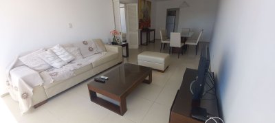 Centrico, 2 dormitorios con 2 baños - ZEN2574A