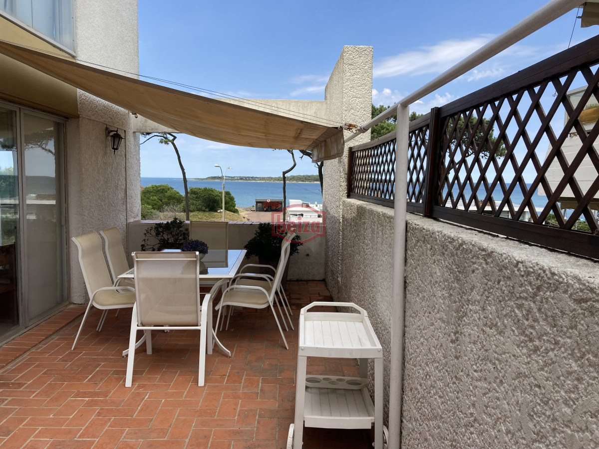 Apartamento ID.20311 - 2 dormit frente al mar