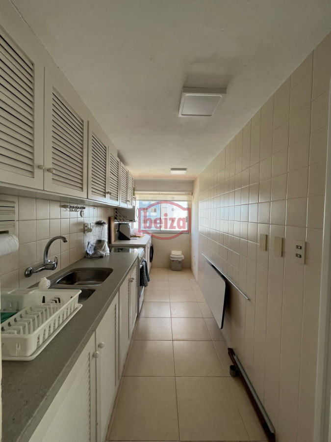 Apartamento ID.165954 - Alquiler dos dormitorios en Peninsula* 