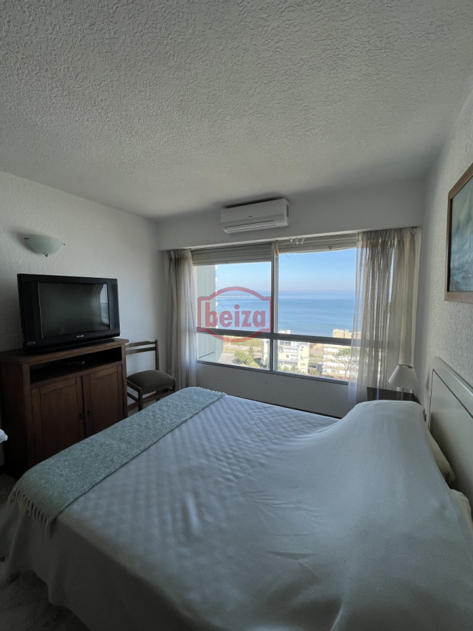 Apartamento ID.20227 - Playa Mansa - Frente al mar - Muy completo en servicios