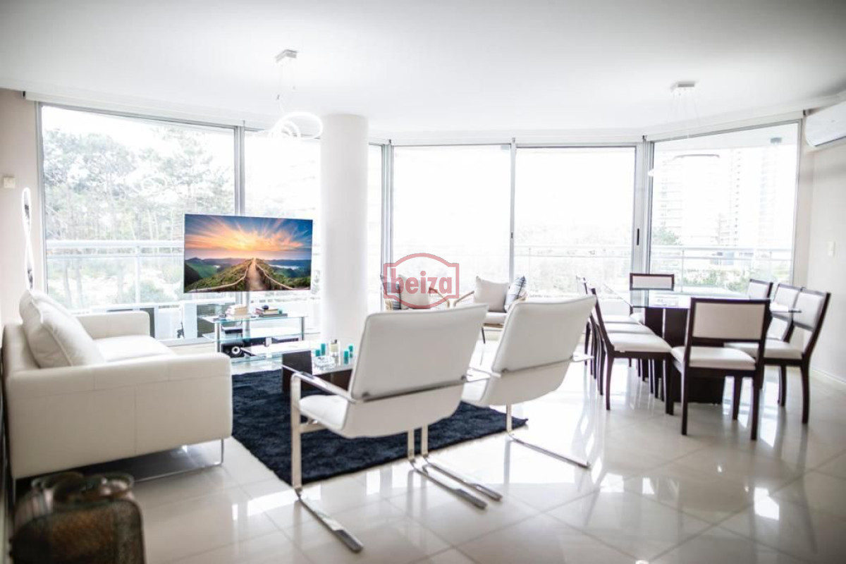 Apartamento en Roosevelt.-