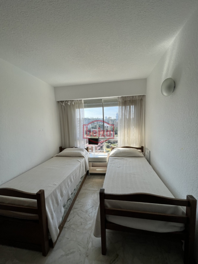 Apartamento ID.20227 - Playa Mansa - Frente al mar - Muy completo en servicios