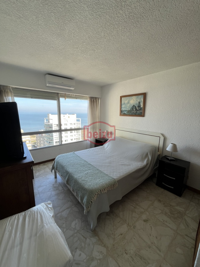 Apartamento ID.20227 - Playa Mansa - Frente al mar - Muy completo en servicios