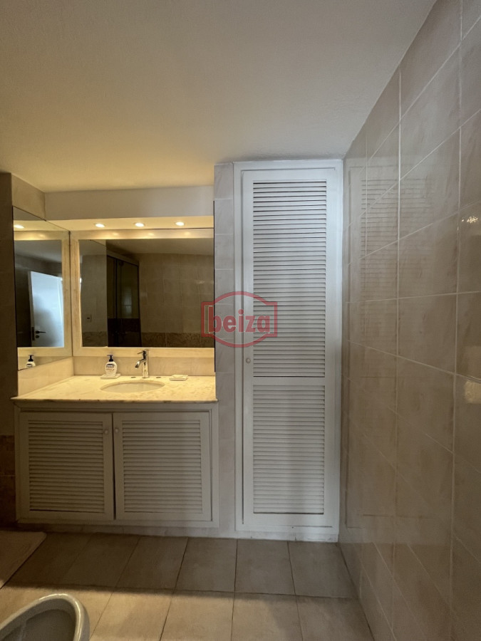 Apartamento ID.165954 - Alquiler dos dormitorios en Peninsula* 