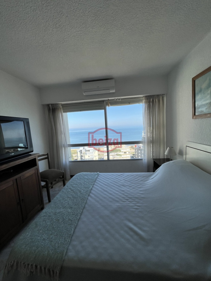 Apartamento ID.20227 - Playa Mansa - Frente al mar - Muy completo en servicios
