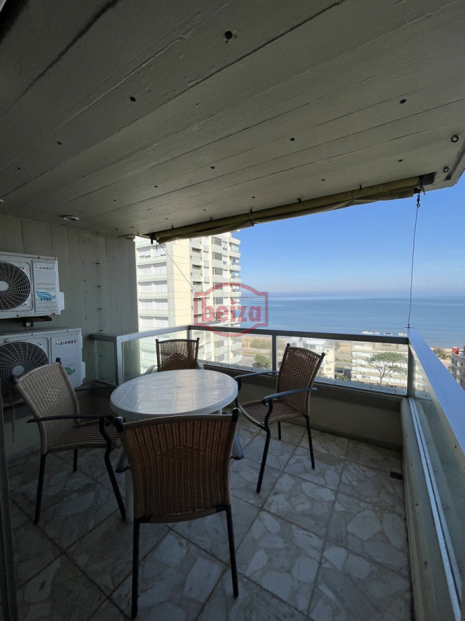 Apartamento ID.20227 - Playa Mansa - Frente al mar - Muy completo en servicios