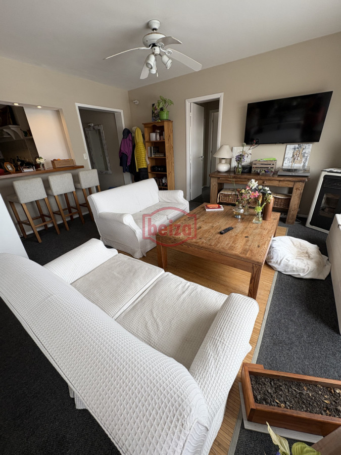Hermoso apartamento en Punta del Este de tres dormitorios a pasos del mar  - BZA166667A