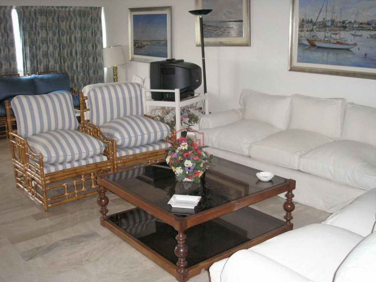 Apartamento ID.70066 - Avenida Roosevelt - Parada 11
