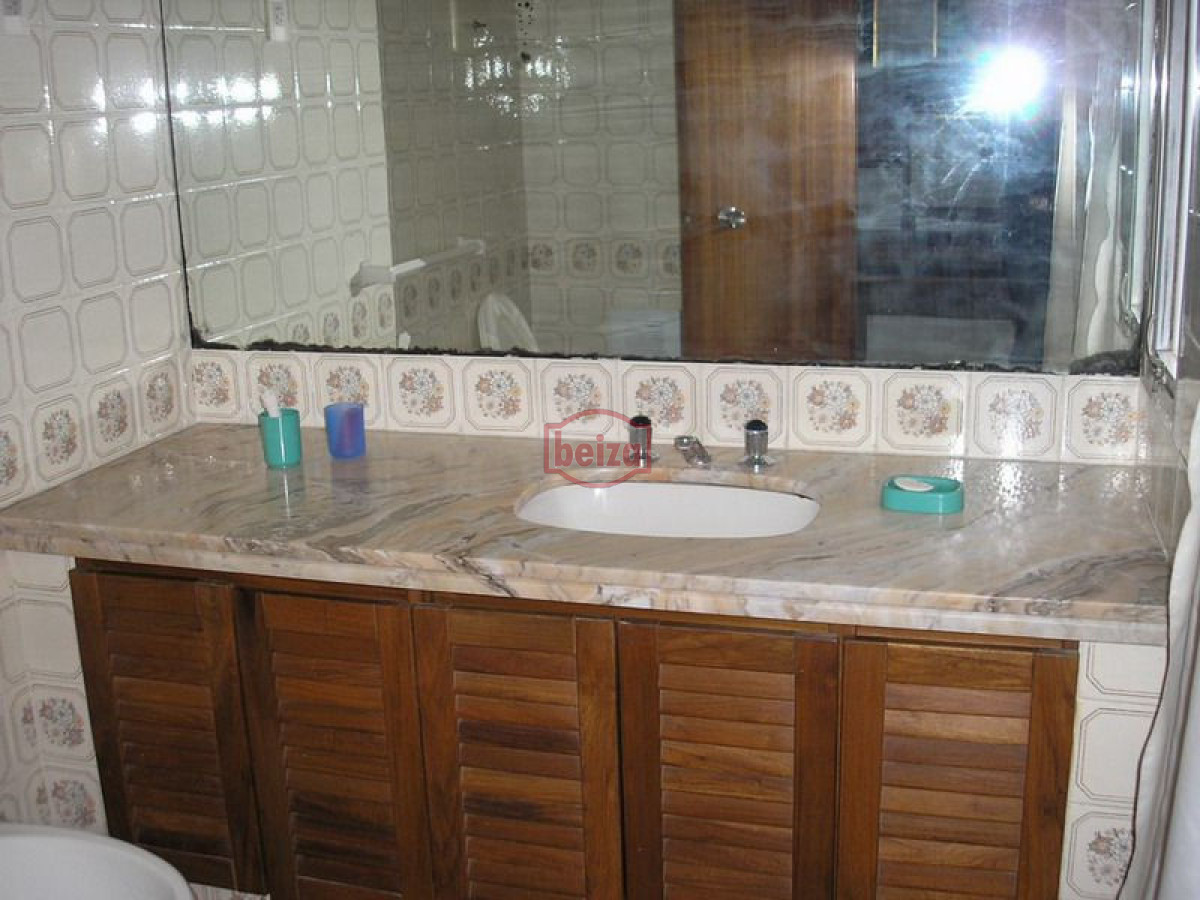 Apartamento ID.70066 - Avenida Roosevelt - Parada 11