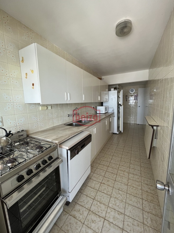 Apartamento ID.28/Apartamentos-en-Alquiler--Beiza-Propiedades - Apartamento en Peninsula, 2 dormitorios *