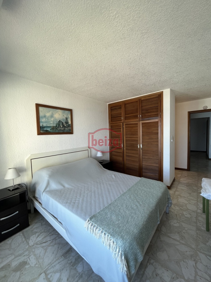 Apartamento ID.20227 - Playa Mansa - Frente al mar - Muy completo en servicios