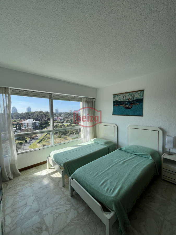 Apartamento ID.20227 - Playa Mansa - Frente al mar - Muy completo en servicios