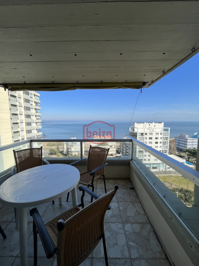 Apartamento ID.20227 - Playa Mansa - Frente al mar - Muy completo en servicios