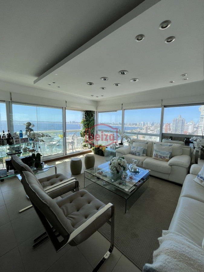 Apartamento de 3 dormitorios* - BZA165956A
