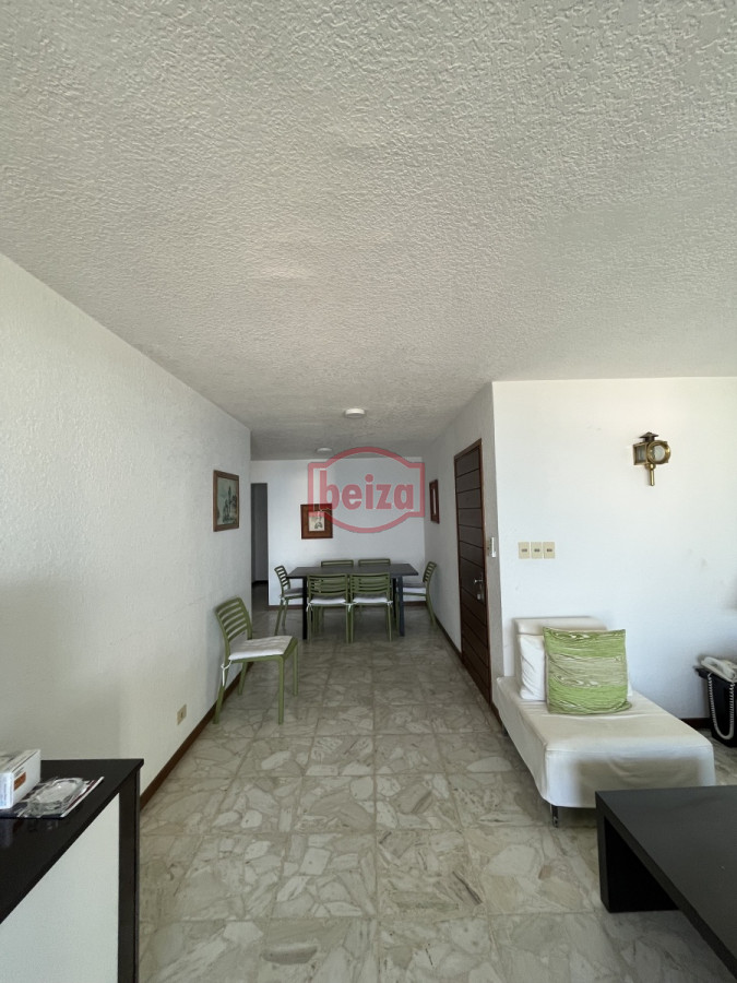 Apartamento ID.20227 - Playa Mansa - Frente al mar - Muy completo en servicios