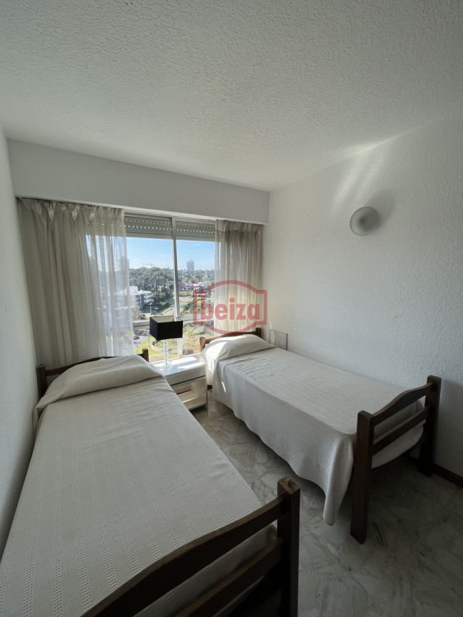 Apartamento ID.20227 - Playa Mansa - Frente al mar - Muy completo en servicios
