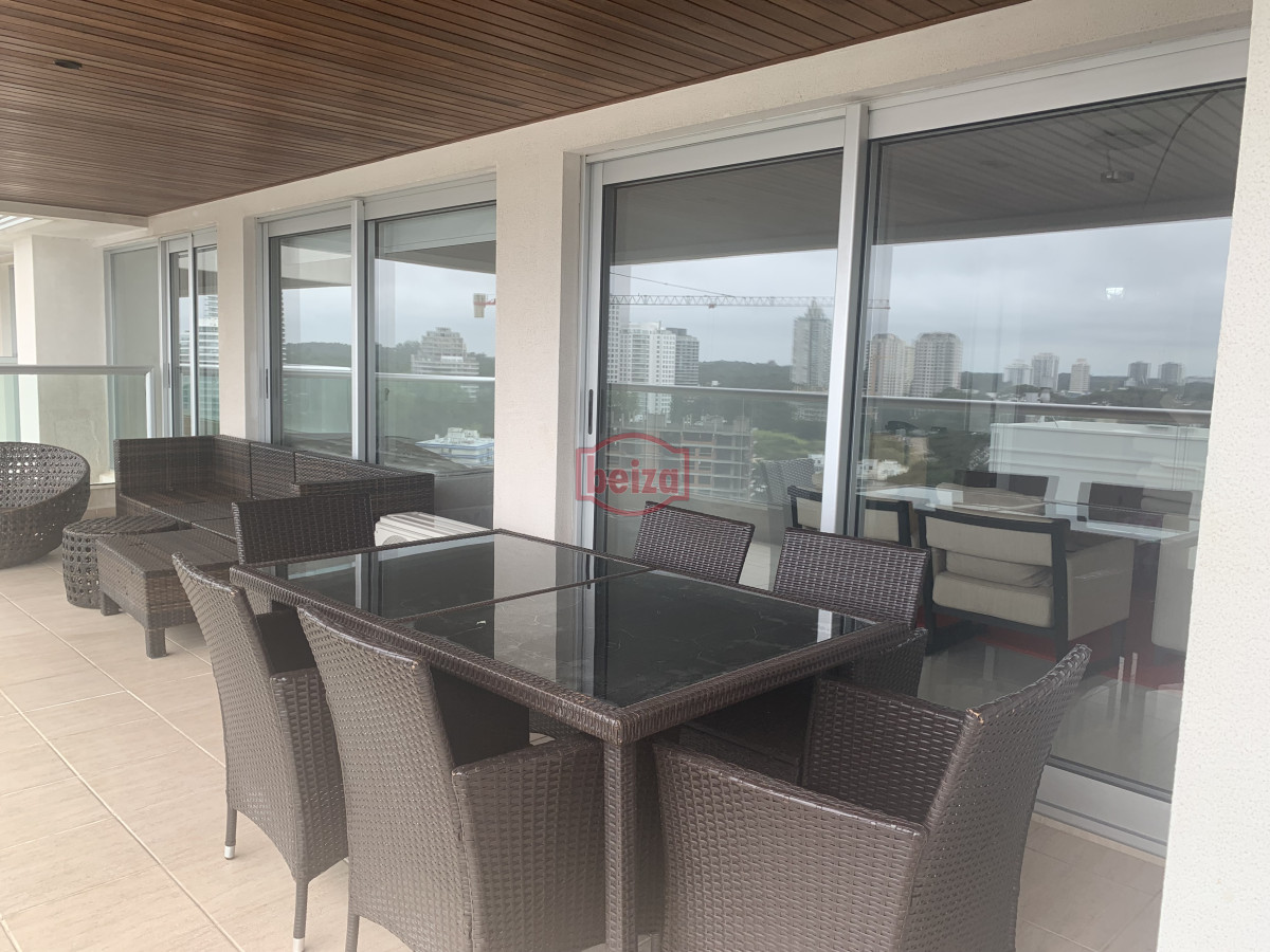Alquiler apartamento 2 dormitorios Playa Brava Punta del Este - BZA166938A