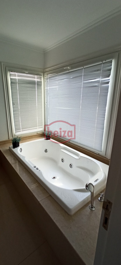 Apartamento ID.164087/Venta-Y-alquiler-de-apartamento-de-3-dormitorios-en-Punta-del-Este - Veramansa de tres dormitorios y dependencia de servicio