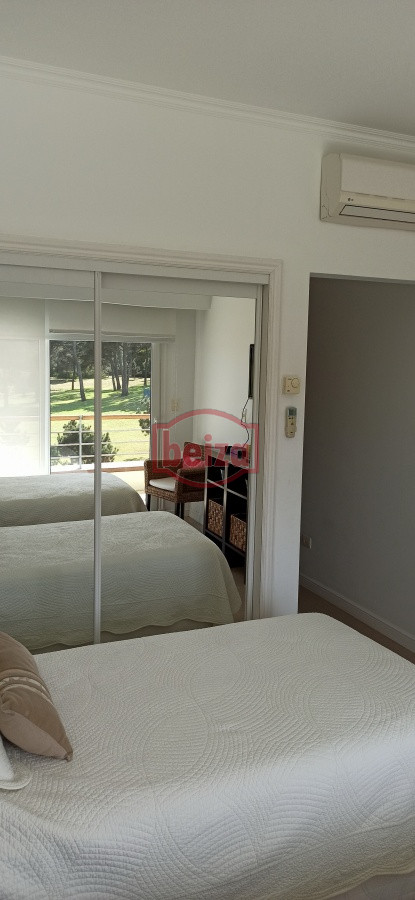 Apartamento ID.164087/Venta-Y-alquiler-de-apartamento-de-3-dormitorios-en-Punta-del-Este - Veramansa de tres dormitorios y dependencia de servicio