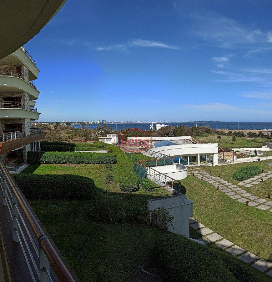 Apartamento ID.164087/Venta-Y-alquiler-de-apartamento-de-3-dormitorios-en-Punta-del-Este - Veramansa de tres dormitorios y dependencia de servicio