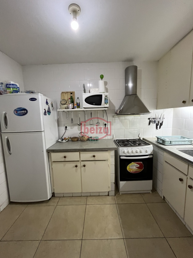 Apartamento ID.10400/Oportunidad-Cómodo-Apto-2-Dormitorios-En-Gorlero - Apartamento de 3 dormitorios en el Puerto