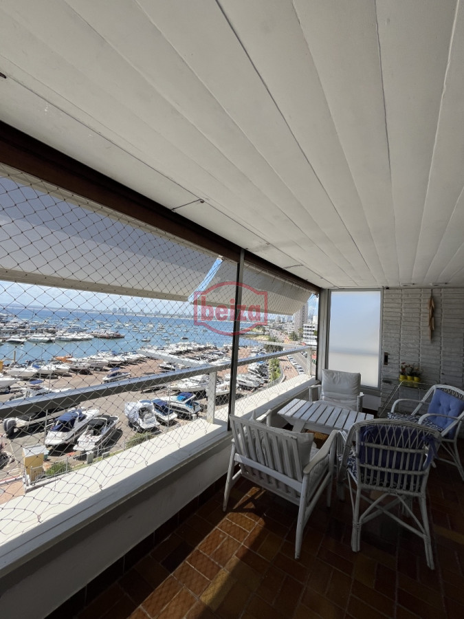 Apartamento ID.10400/Oportunidad-Cómodo-Apto-2-Dormitorios-En-Gorlero - Apartamento de 3 dormitorios en el Puerto