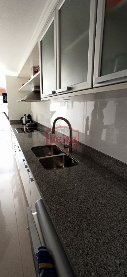 Apartamento ID.164087/Venta-Y-alquiler-de-apartamento-de-3-dormitorios-en-Punta-del-Este - Veramansa de tres dormitorios y dependencia de servicio