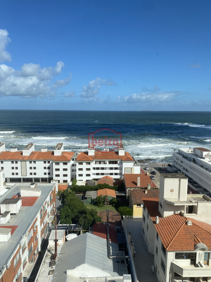 Apartamento ID.166679/Cómodo-y-agradable-apartamento,-muy-cerca-de-la-playa-Brava-al-final-de-la-Av.-Chiverta. - Apartamento en Península de 2 Dormitorios con vista al Mar
