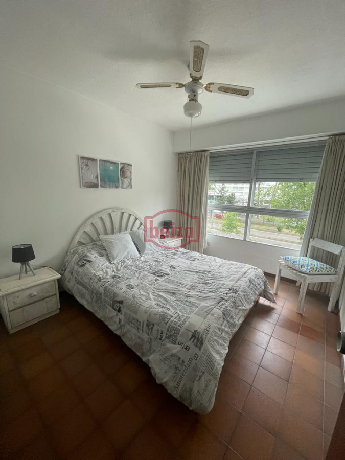 Apartamento ID.166062/Alquiler-3-dormitorios-y-dependencia - Apartamento en Roosevelt 