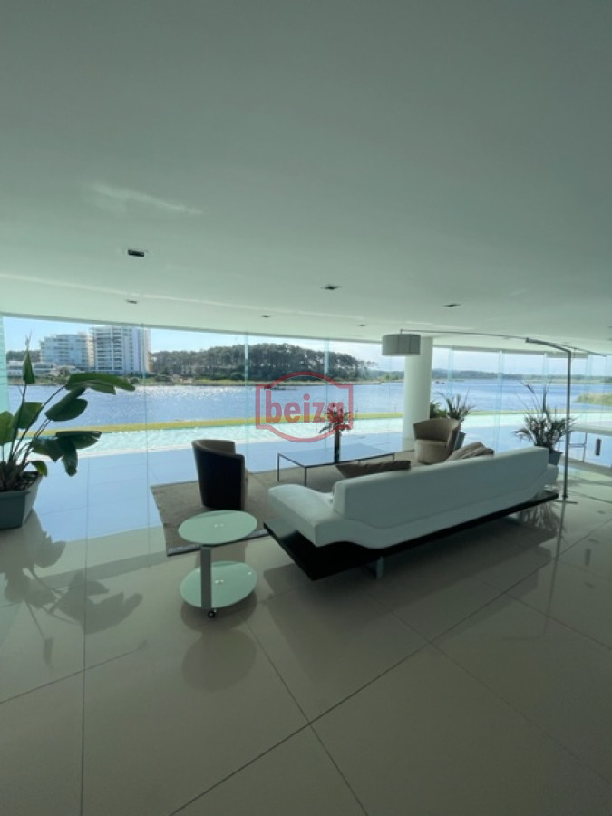 Apartamento ID.166566/Brava-,-edificio-bajo-,-frente-al-mar-.- - Espectacular Penthouse