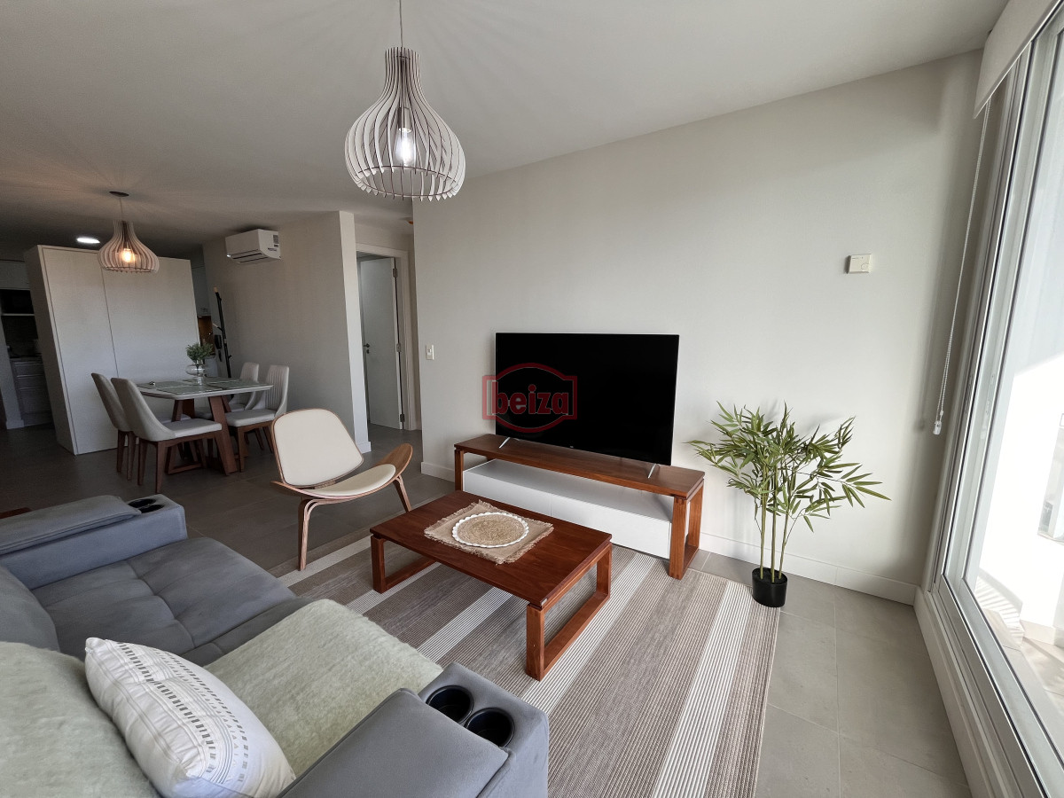 Apartamento ID.166877/Venta-de-un-dormitorio-frente-al-mar--Playa-Brava - Alquiler 1 temporada 2026  Punta del Este
