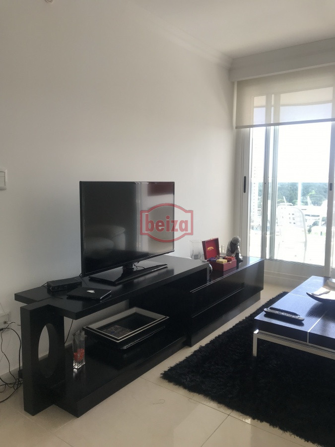 Apartamento ID.163760 - Playa Mansa - 2 Dormitorios en suite. Gran variedad de amenities