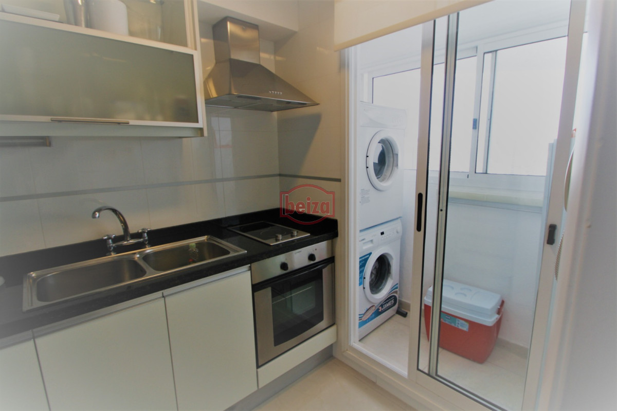 Apartamento ID.163760 - Playa Mansa - 2 Dormitorios en suite. Gran variedad de amenities