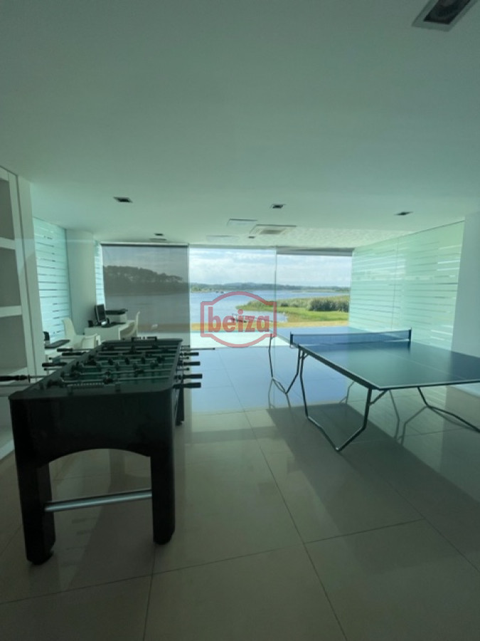 Apartamento ID.166566/Brava-,-edificio-bajo-,-frente-al-mar-.- - Espectacular Penthouse