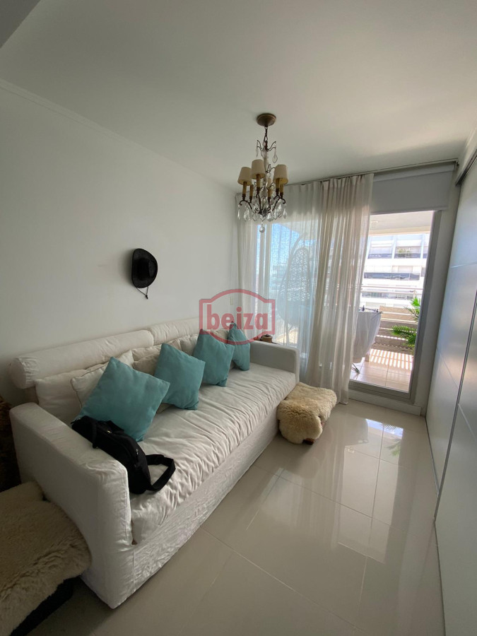 Apartamento ID.166583/Apartamento-en-Peninsula,-2-dormitorios-* - Hermoso apartamento de 3 dormitorios y 3 baños en playa Brava