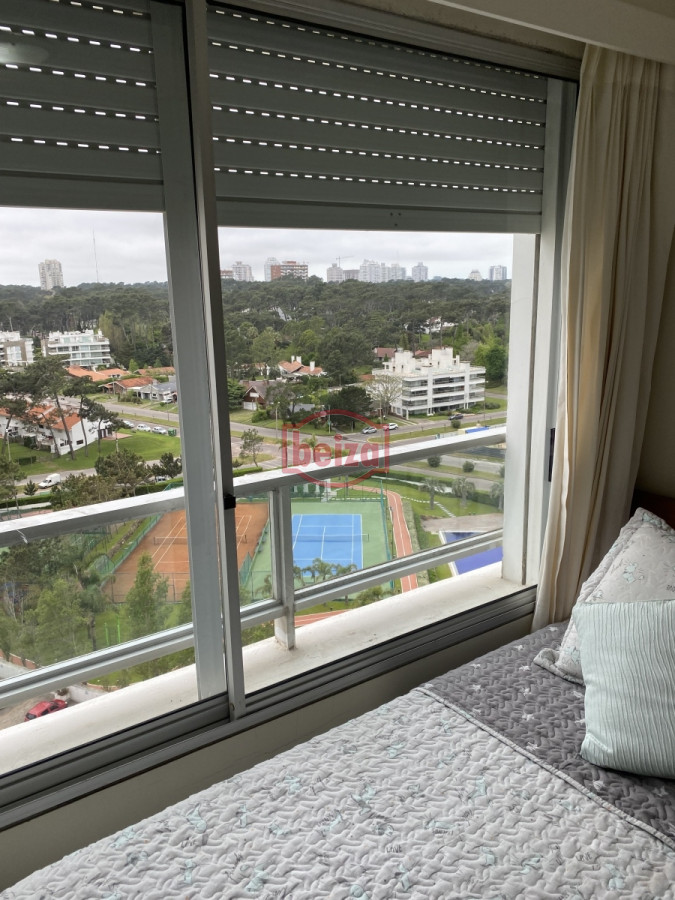 Apartamento ID.166400/Espectacular-apartamento-en-el-corazón-de-punta-del-este - Excelente departamento 