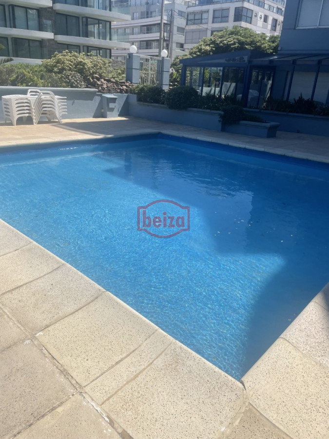 Apartamento ID.164667/dos-dormitorios-en-Roosevelt - un dormitorio frente al mar