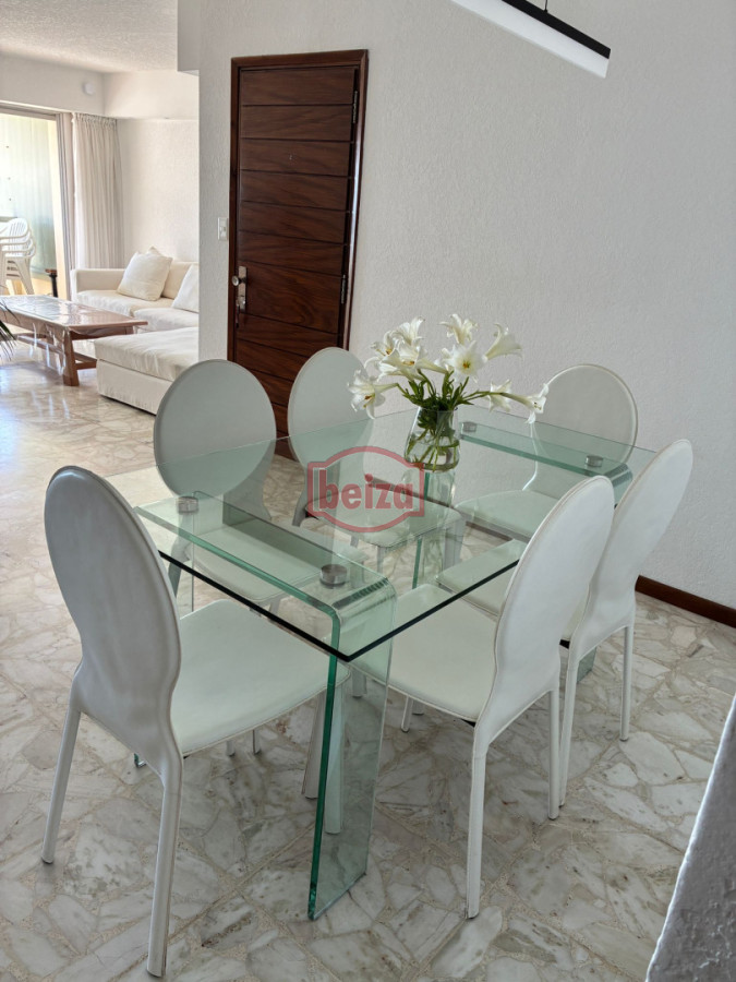 Apartamento ID.167004/PENINSULA-TRES-DORMITORIOS - alquiler tres dormitorios frente al mar